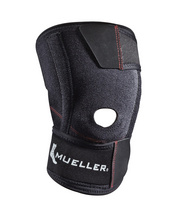 Mueller Kolenski stabilizator z odprto pogačico one size črna